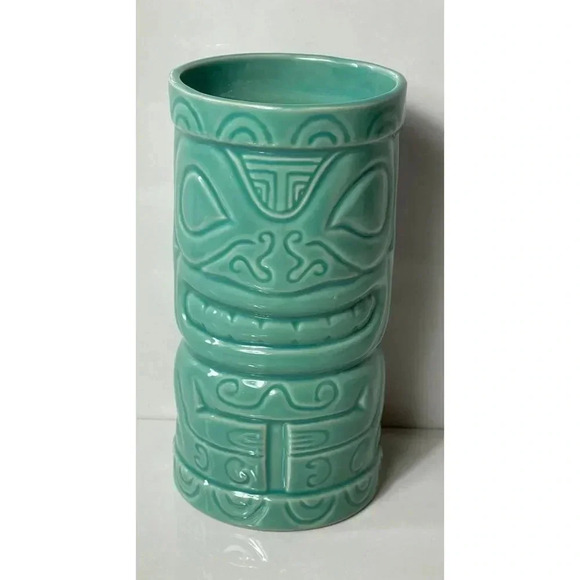 Malibu Ceramic Tiki Tropical Shot Glass Souvenir Green - Picture 8 of 8
